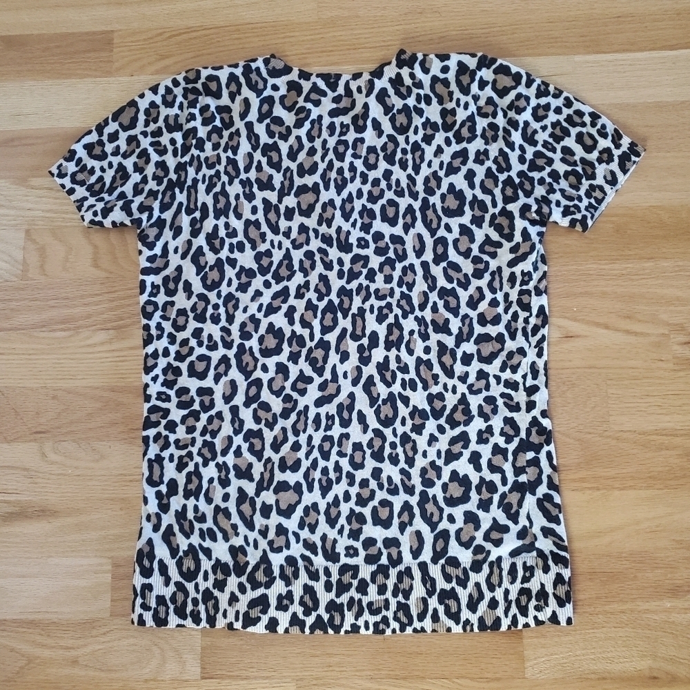Loft Short Sleeve Cheetah Print Top NWOT - Picture 6 of 8
